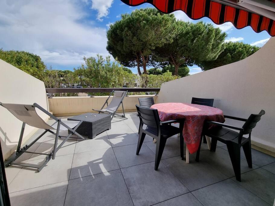 En Bord De Mer, Avec Grande Terrasse Et Climatisation Le Grau-du-Roi Kültér fotó